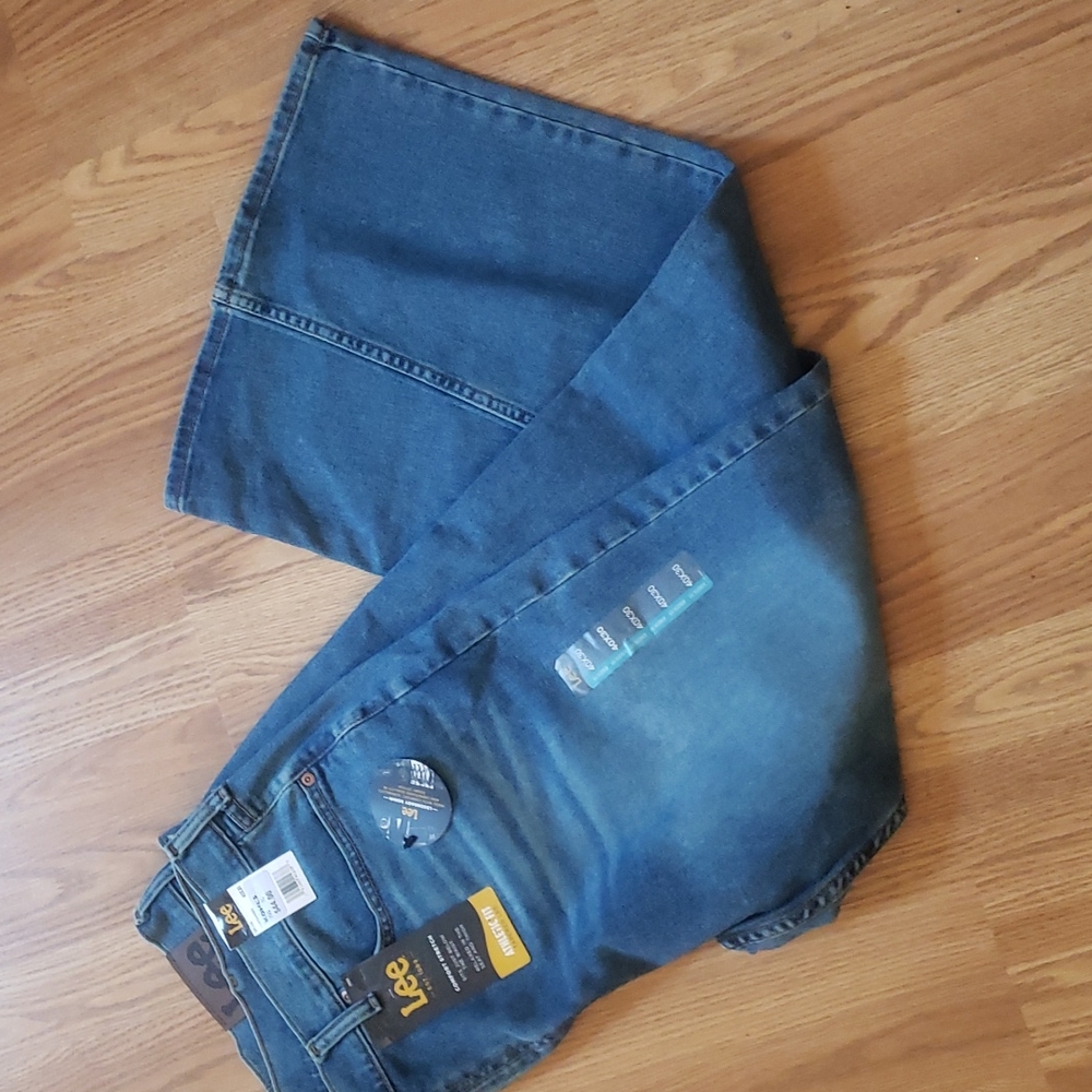 New Lee Athletic fit comfort stretch tapered leg jeans 40x30